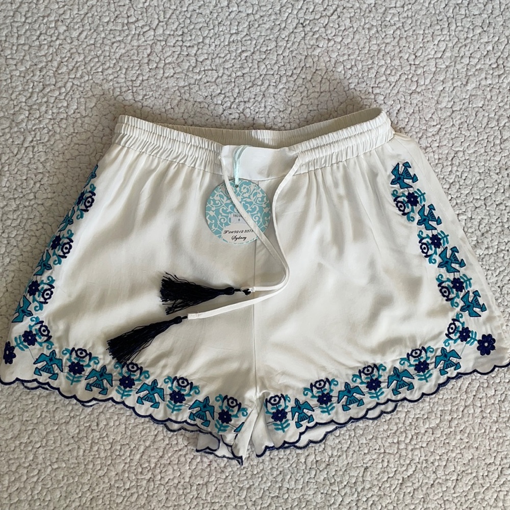 Mint Vanilla shorts size 8